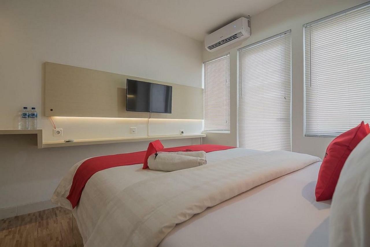 RedDoorz Apartment @ Sentul Tower Bogor Zewnętrze zdjęcie